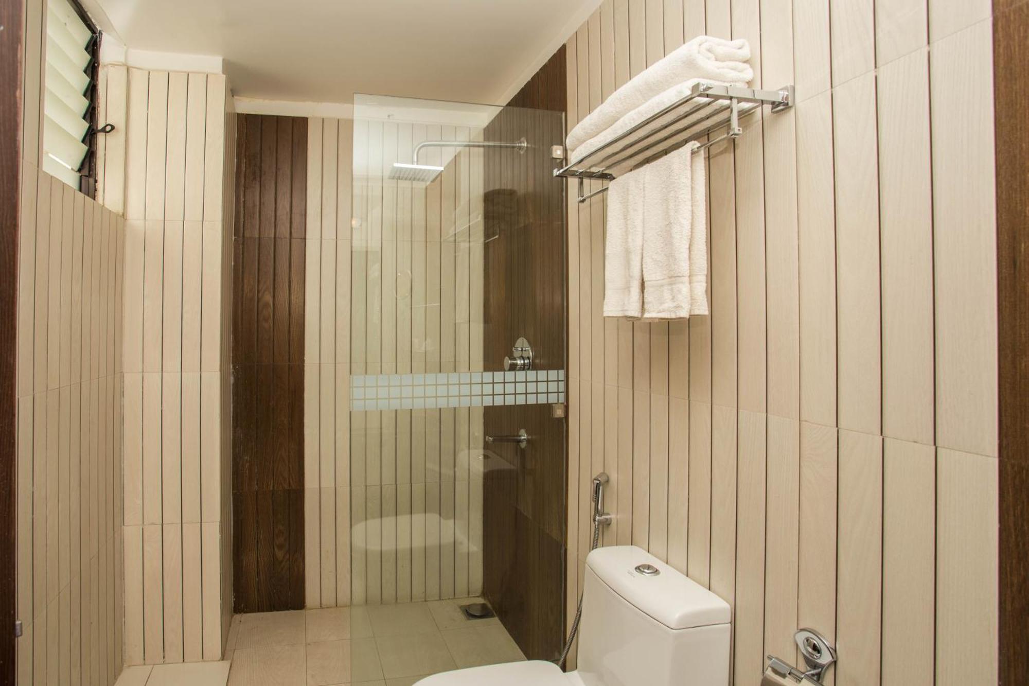 Yatri Suites And Spa Kathmandu Room photo
