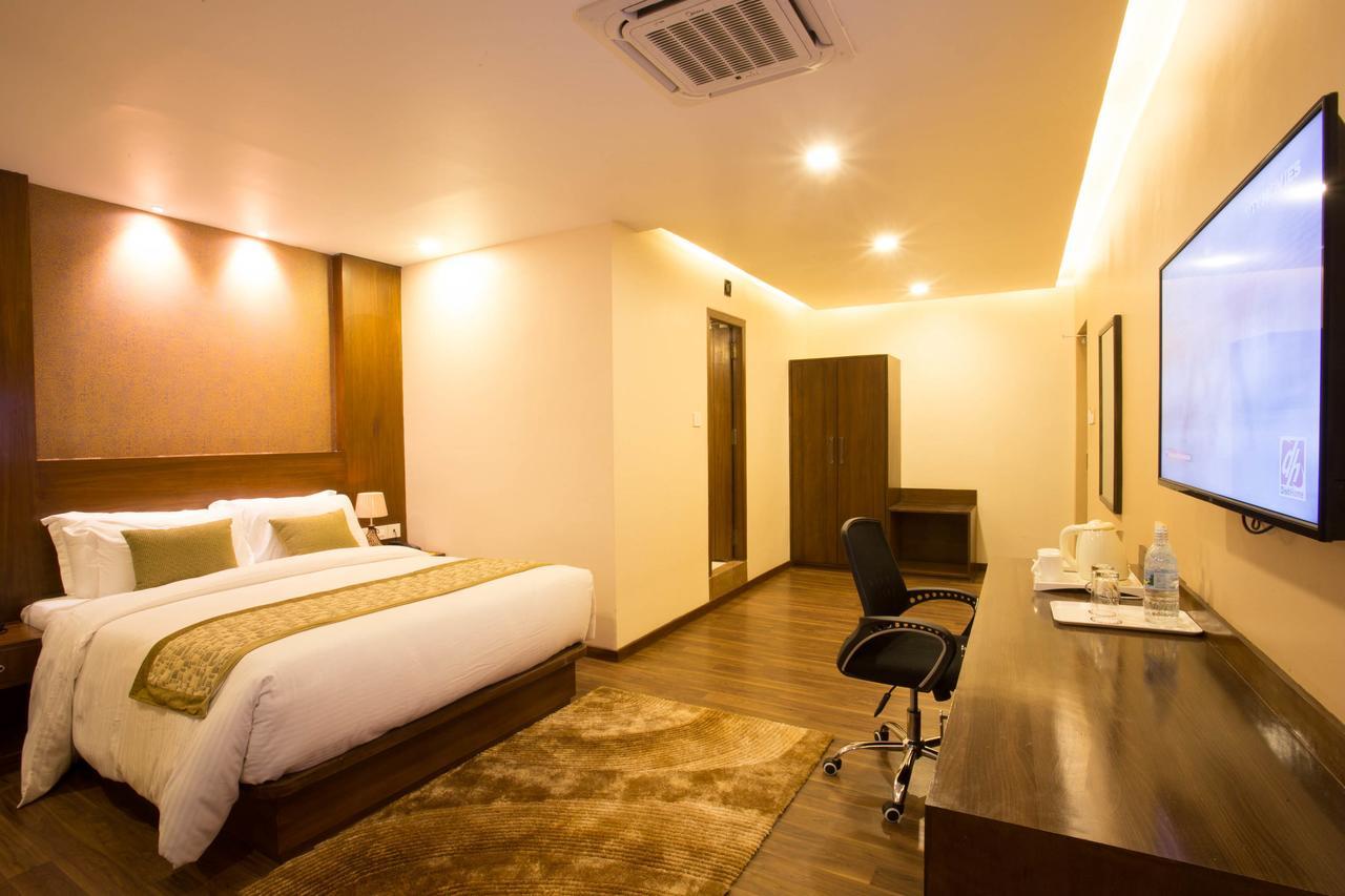 Yatri Suites And Spa Kathmandu Exterior photo