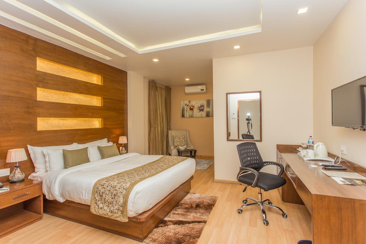 Yatri Suites And Spa Kathmandu Exterior photo